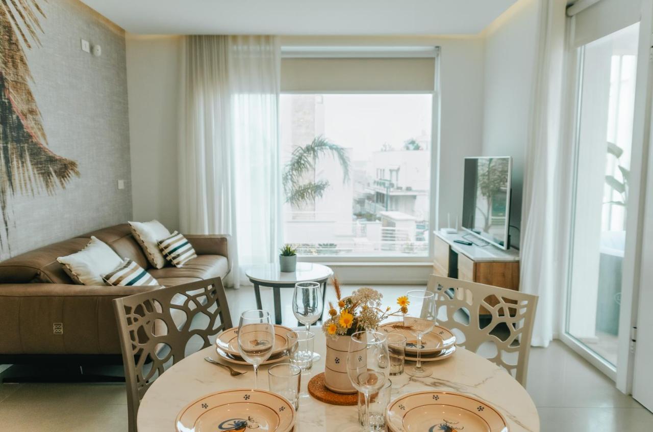 Апартаменти Apulialux Seaview Prestige Apt / Jacuzzi + Parking Поліньяно-а-Маре Екстер'єр фото