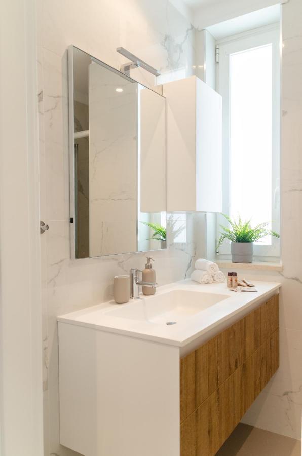 Апартаменти Apulialux Seaview Prestige Apt / Jacuzzi + Parking Поліньяно-а-Маре Екстер'єр фото